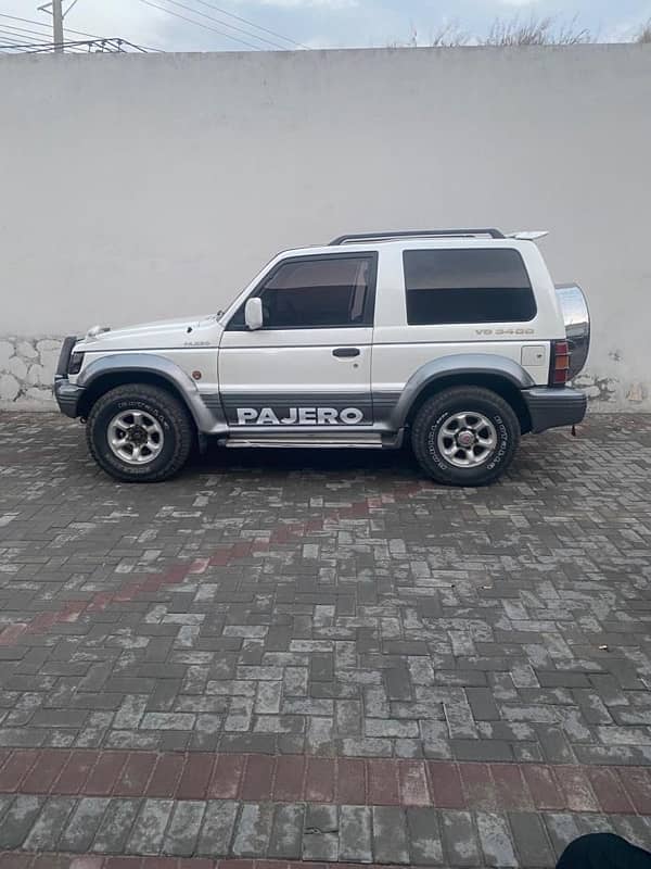 Mitsubishi Pajero 1994 6