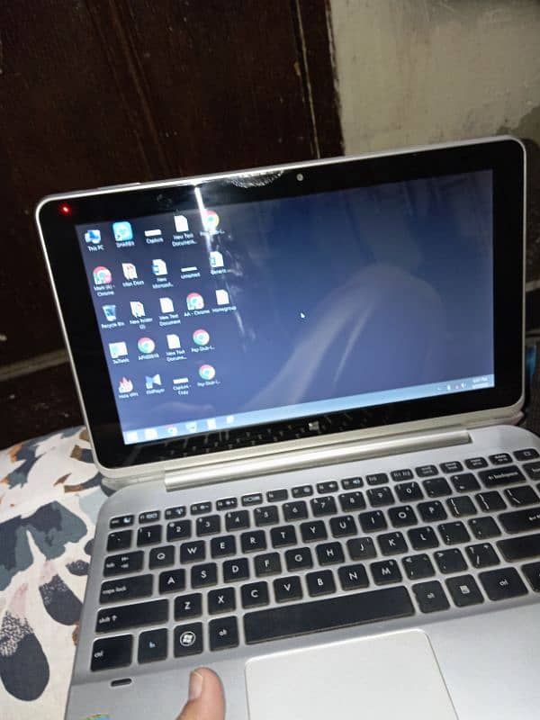 Haier Laptop y11b touch 5hr battery 10