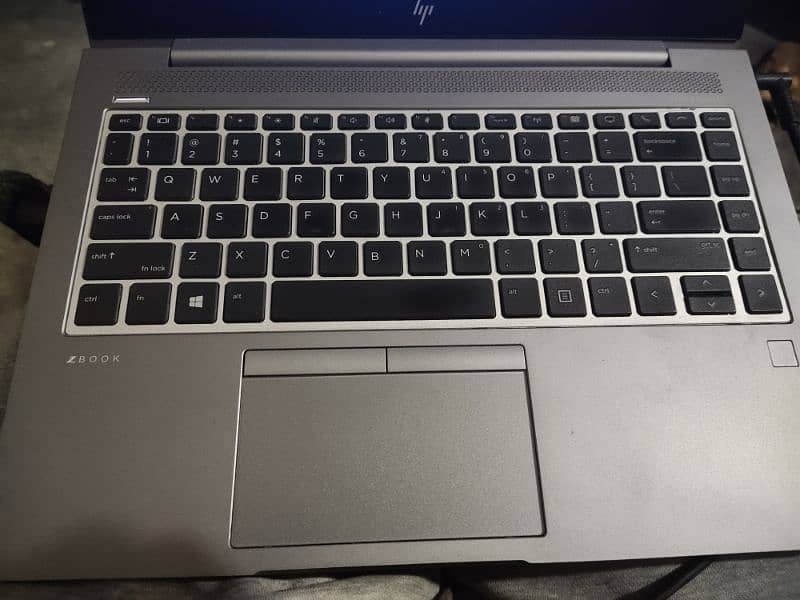 HP ZBook i5 8th Gen 14