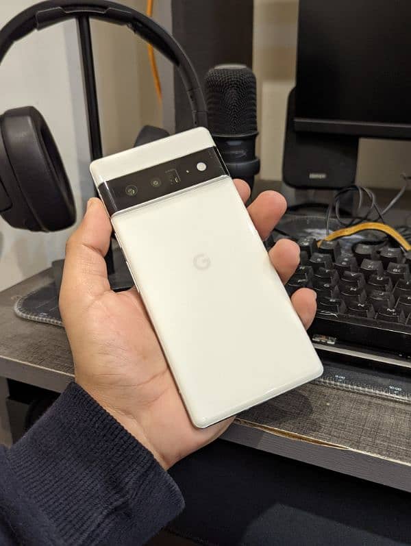 Google pixel 7 pro, pixel 7a, pixel 6 pro in Best Price 10