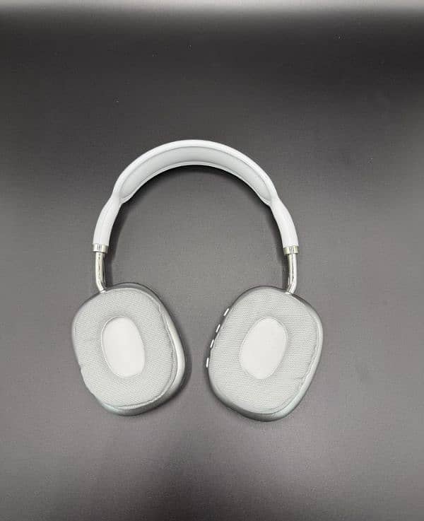 p9 headphones 2