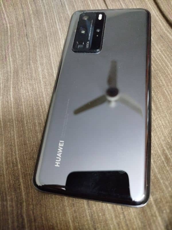 Huawei P40 Pro (read ad) 3