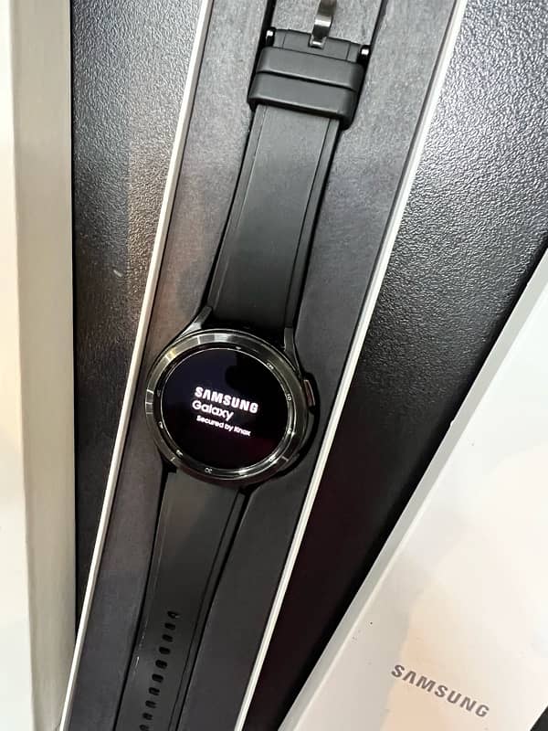 Galaxy Watch 4  Classic 46mm 3