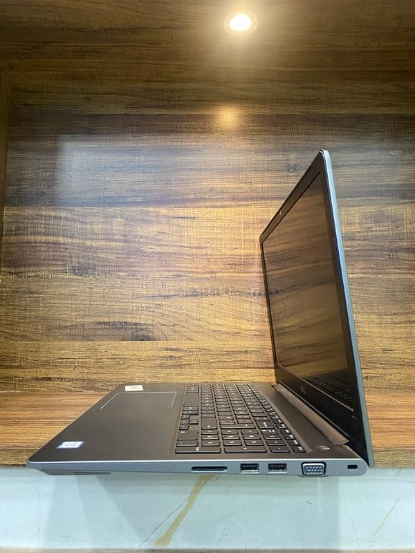 Dell Vostro 5568 (i5-7th) (8GB/256GB) 3