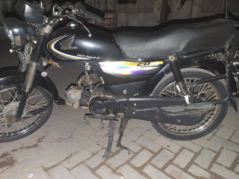 Honda CD 70 2014-15 model. exchange possible with pridor 1