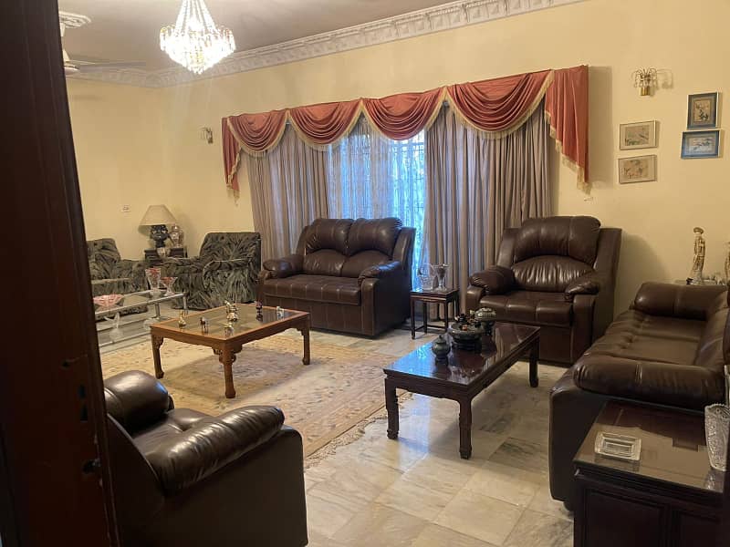 Dha Ph 7 | Khe Shahbaz Near Hafiz | Owner Built 500 Yards Well Maintained Bungalow For Sale | 05 Bed DD With Study Room | Service Road | 100 Ft Wide Double Road | Away From Com Aera | Well Maintained | Reasonable Demand | 1