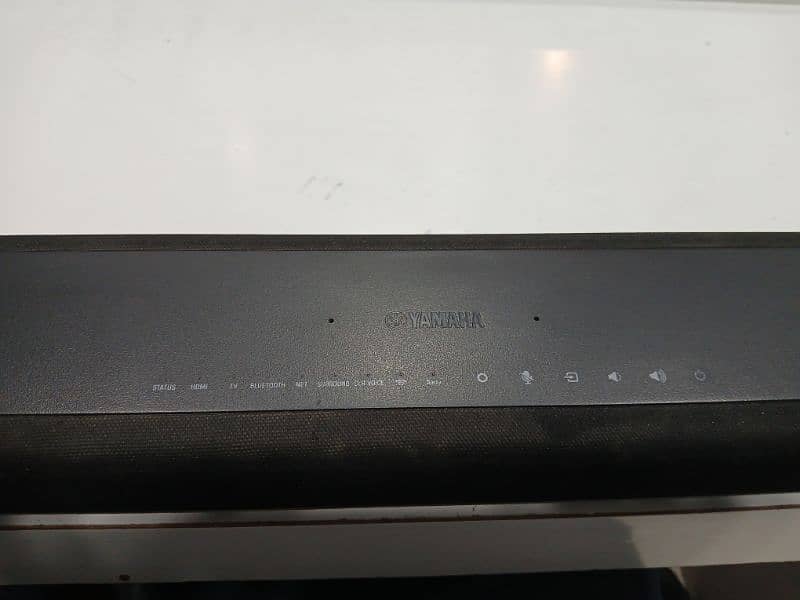 Yamaha ATS- 2090 Sound Bar 1