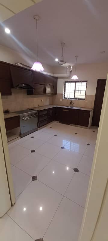 Stunning 300 Yards Duplex House For Sale In Dha Phase 7 Ext | Modern Design | 05 Bedrooms, Drawing Dining, Prime Location, Reasonable Demand 19