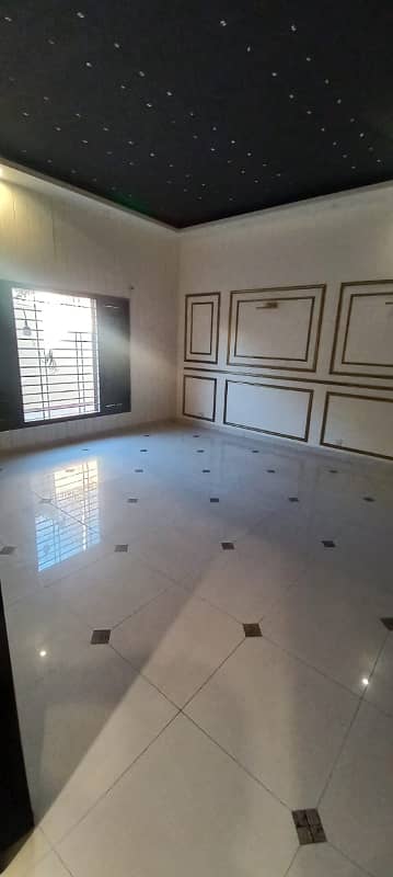 Stunning 300 Yards Duplex House For Sale In Dha Phase 7 Ext | Modern Design | 05 Bedrooms, Drawing Dining, Prime Location, Reasonable Demand 22