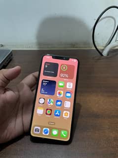 Iphone XS max 256 gb factory unlock mint condition