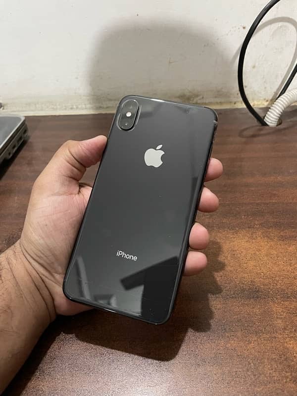 Iphone XS max 256 gb factory unlock mint condition 2