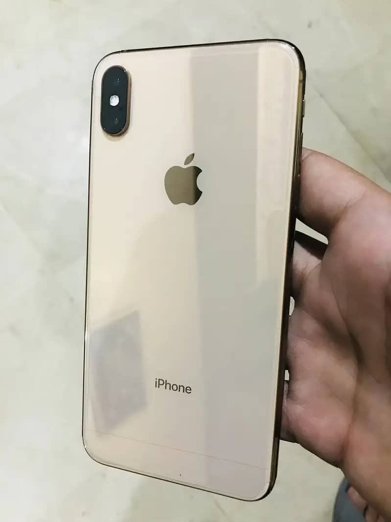 Apple iPhone XS Max 5