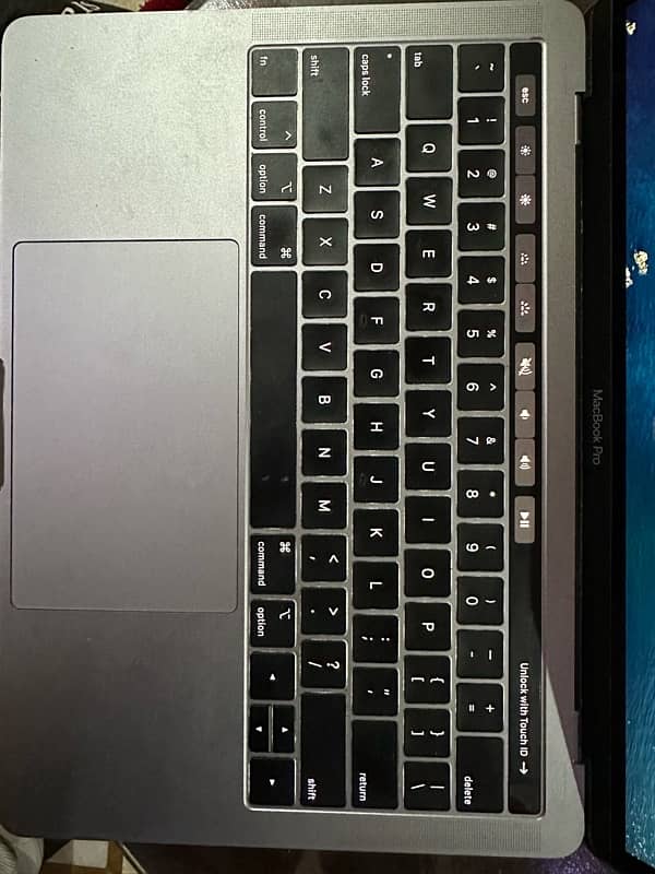 Macbook pro 2019 1