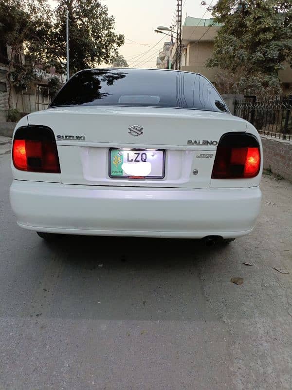 Suzuki Baleno 2004 1