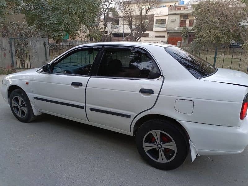 Suzuki Baleno 2004 3