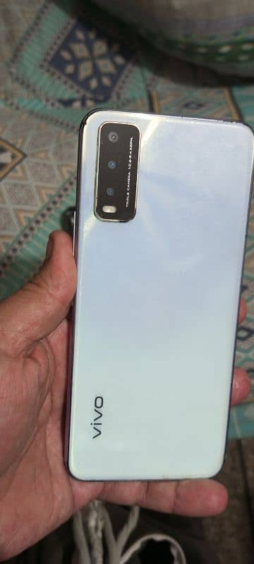 vivo y20 4/64 03146351744 3