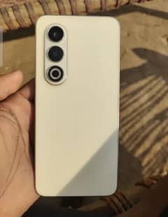 itel S25 ha 11 months warranty ha new mobile ha complete Saman hai