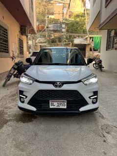 Toyota Raize 2020/22 Z package 2 tone