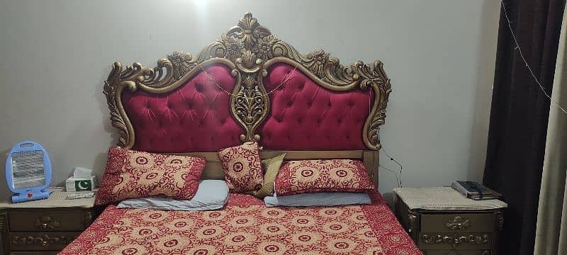 Bed set with chair Table 9