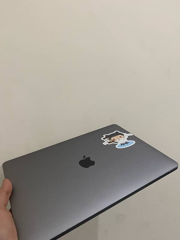 MacBook Pro 2017 Touch Bar 256 0