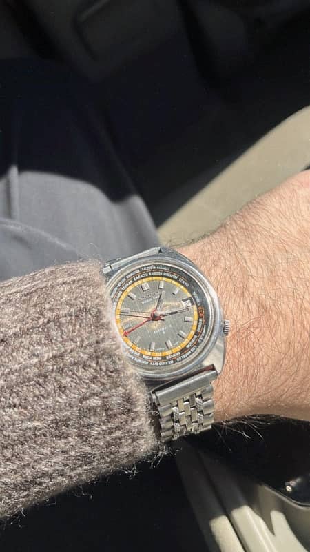 vintage seiko worldtime 2