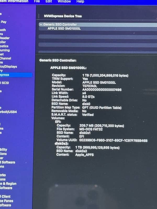 macbook pro 2017 13.3" 8gb-ram 1-tb ssd 127 battery cycle 10/10 4