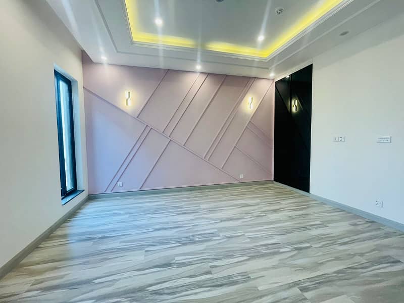 1 Kanal House Available For Rent In DHA Phase 7 0