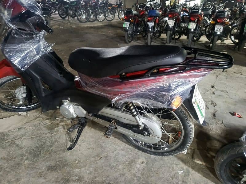 united scooty and 49cc scooty available contact at 0300 4142432 17