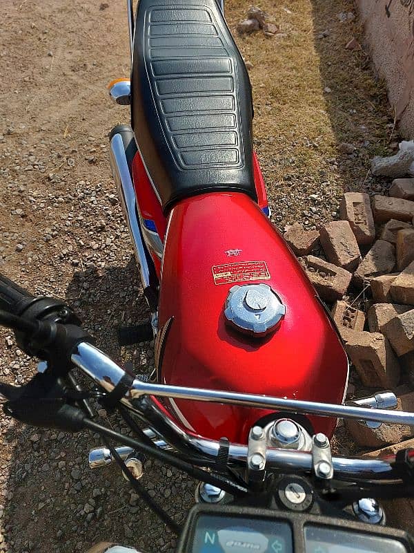 Urgent Sale of Honda 125 4