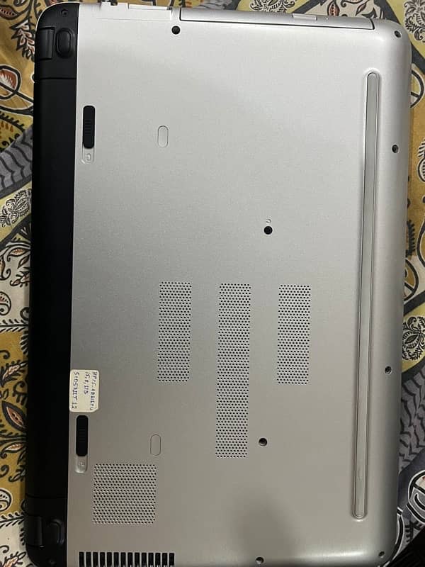 HP Pavilion AB216TU 2