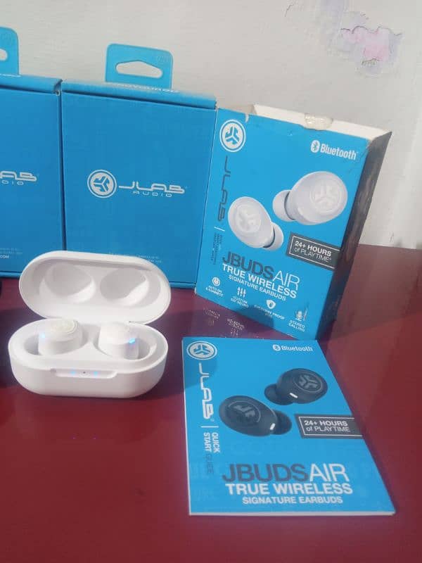 JLab earbuds original USA available (0370-2090709) 2