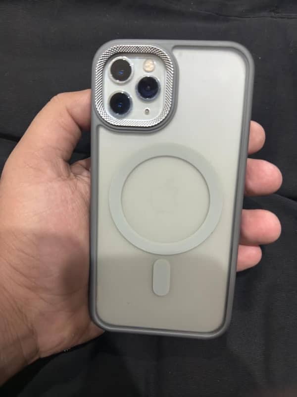 iPhone 11 pro 256 gb 4