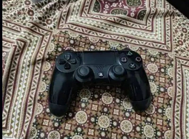 PS4 Jailbreak & original controller 3