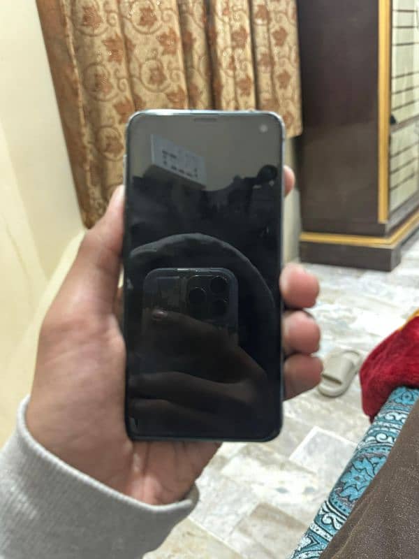 Samsung S10e non pta 10/10 condition 6