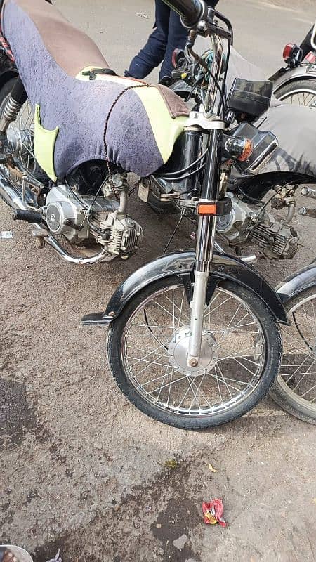 hi speed bike total genuine condition all ok hai 2023 ka 10 mahena hau 1