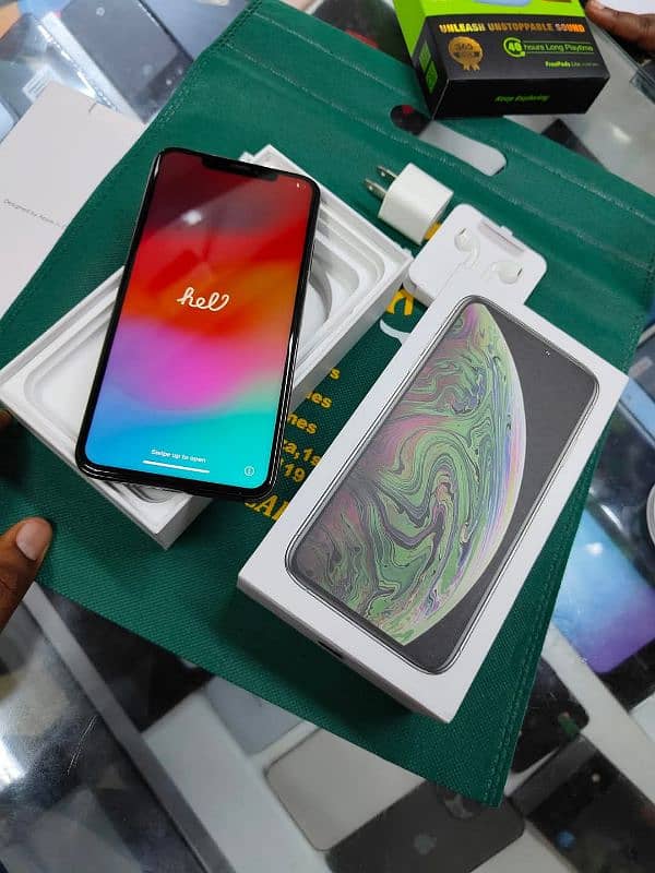 iPhone X's max 256 pta approved 03298295983watsapp 0