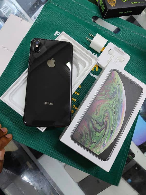 iPhone X's max 256 pta approved 03298295983watsapp 1