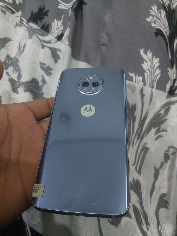 Motorola X4 (100% ok) 0