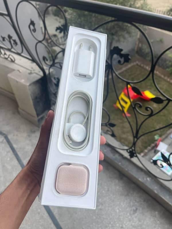 Apple Watch Series 5 40Mm 6