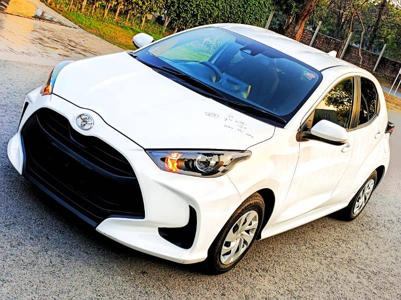 Toyota Yaris X 2021 1