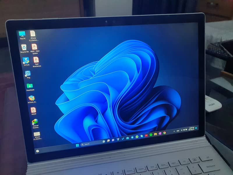 Microsoft Surface Book with Nvidia GPU 2