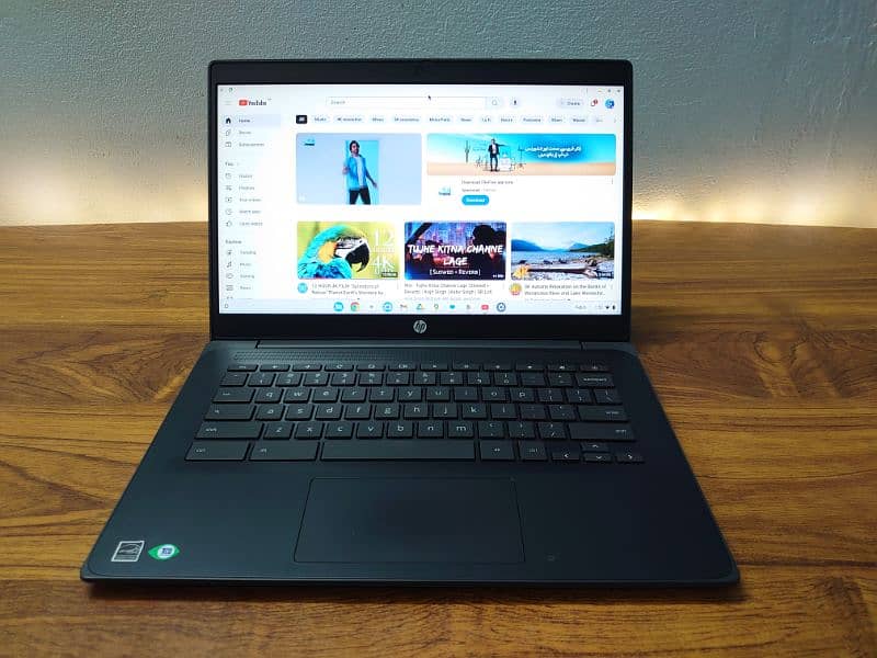 Slim HP Chromebook Intel 6th Gen 2