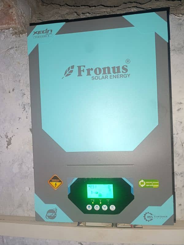 fronus solar inverter 3200va 1000% condition 1