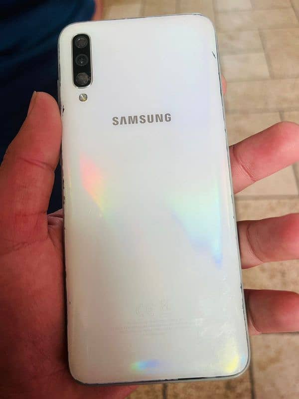 Samsung a70 5