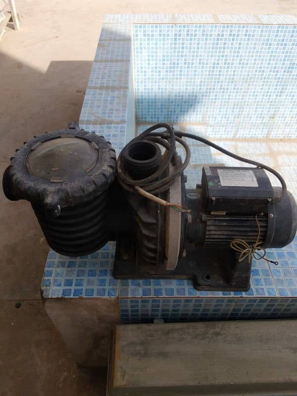 Swimming pool Pump SCPB 100 E .  P : 75 kW / 1HP . 1