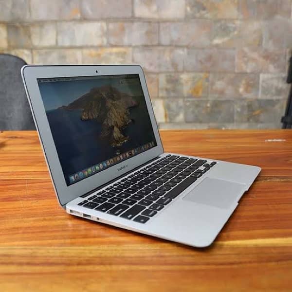 MacBook Air 2015 11inch core i5 2