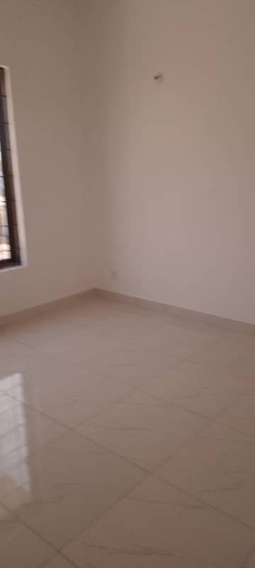 10 Marla Double Storey House For Rent With Out Gas 5