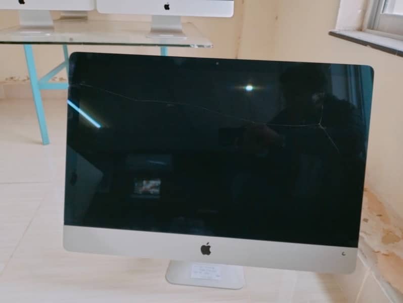 imac 2017 22inch core i5 glass line only 1