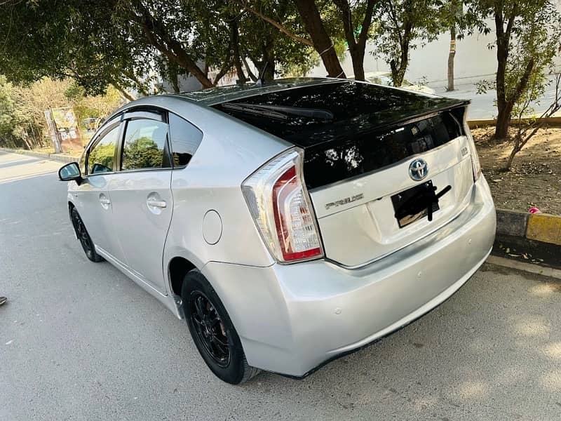 Toyota Prius 2012 model import 2016 0