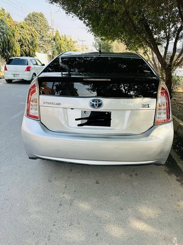 Toyota Prius 2012 model import 2016 1